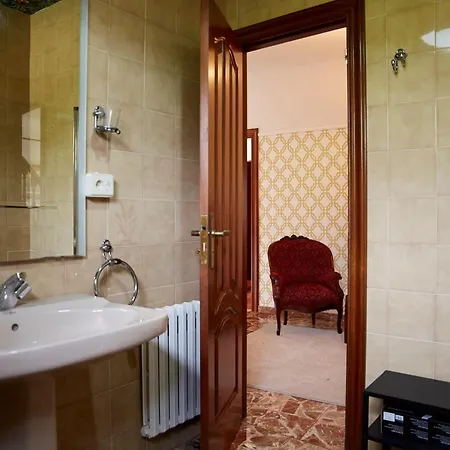 Casa Con Piscina A Un Paso De Santiago De Compostela
