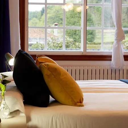 Casa Con Piscina A Un Paso De Santiago De Compostela *